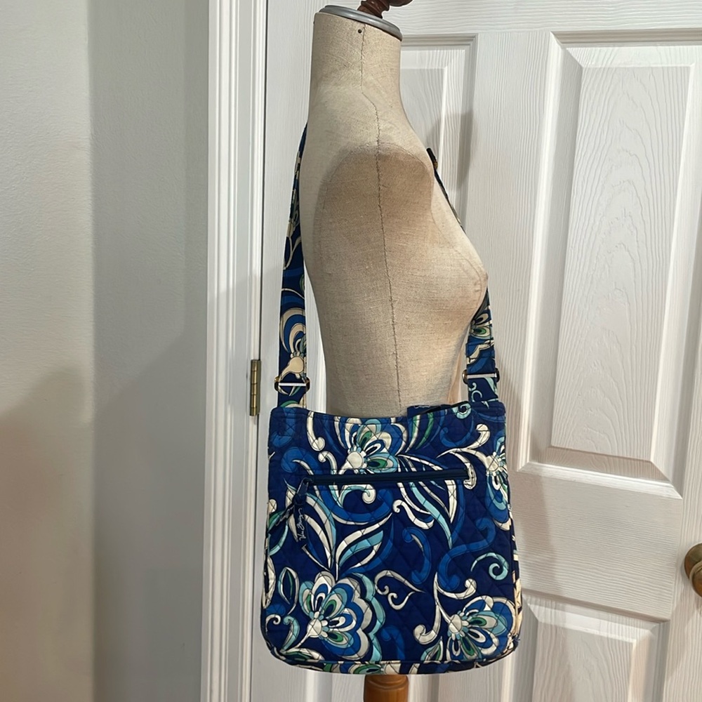 Vera Bradley hipster adjustable floral crossbody zips pockets Mediterranean blue